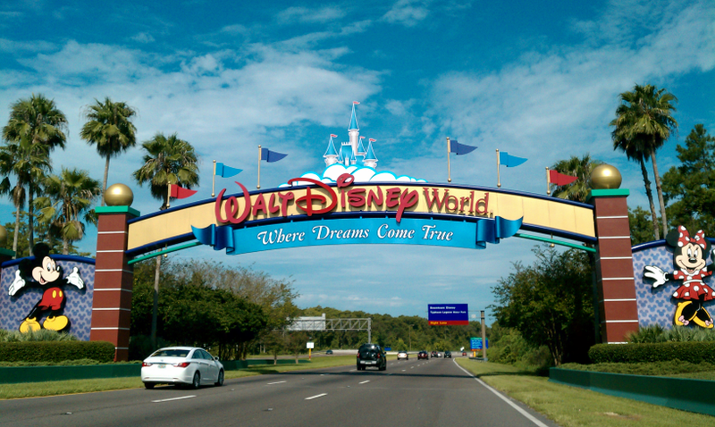 Illustration for article titled Estos son los mejores trucos para visitar los parques de Disney, según sus propios empleados